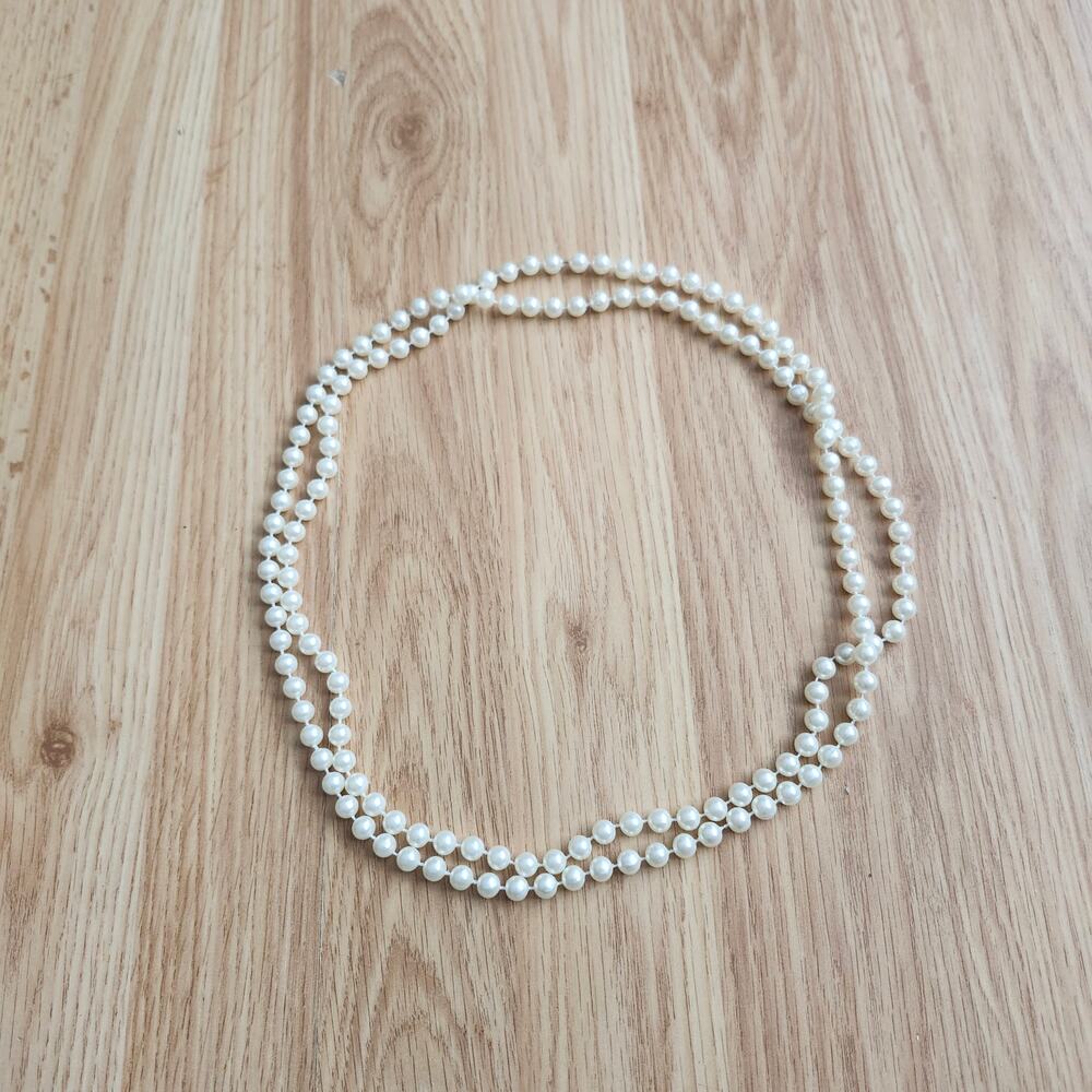 Vintage 29in Faux Pearl Opera Necklace Cream Beaded Bridal Cocktail Costume Chic